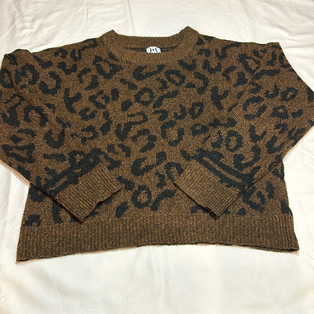 Cheetah print sweater